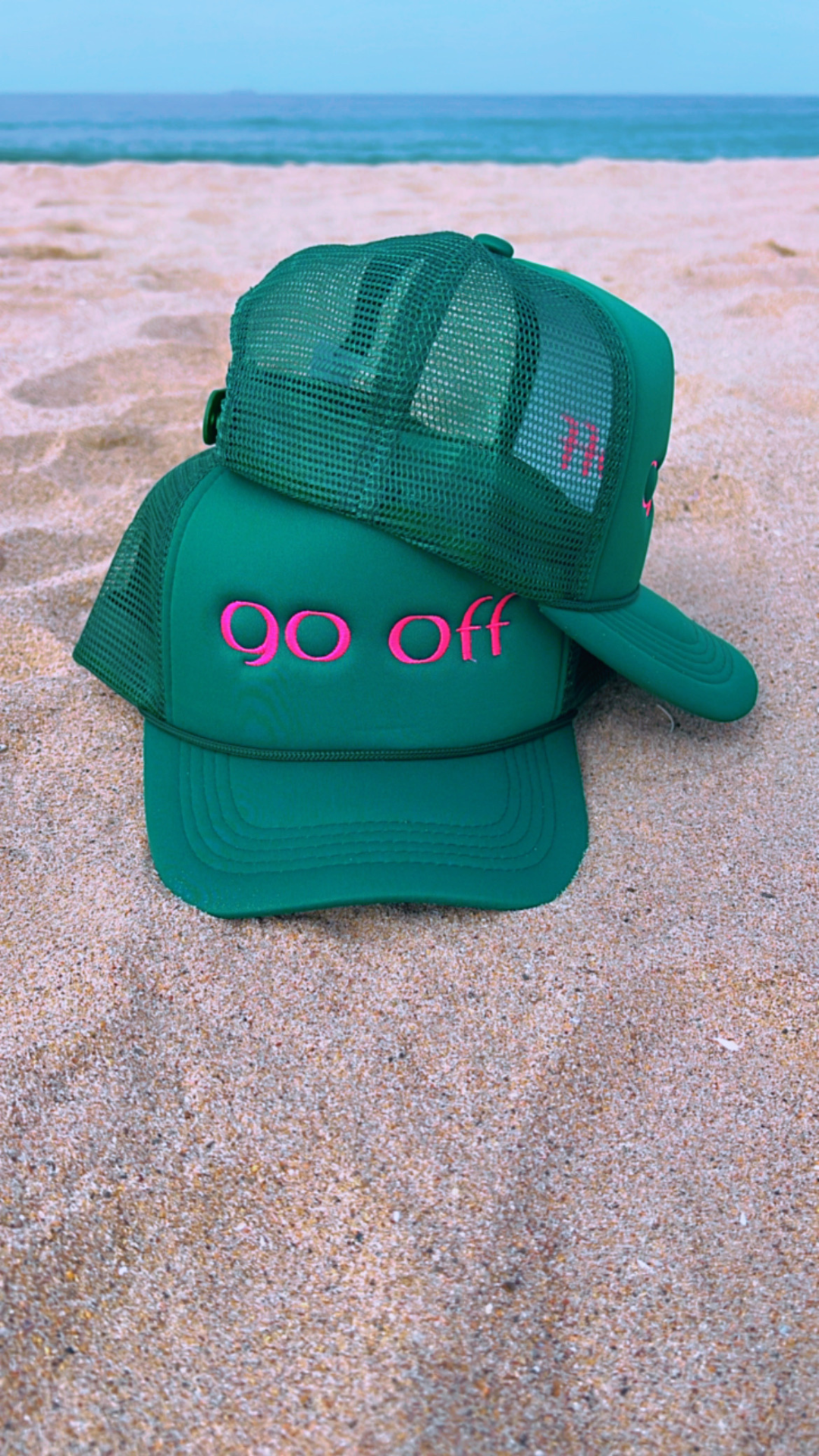 GO OFF LOGO TRUCKER HAT-GREEN/PINK
