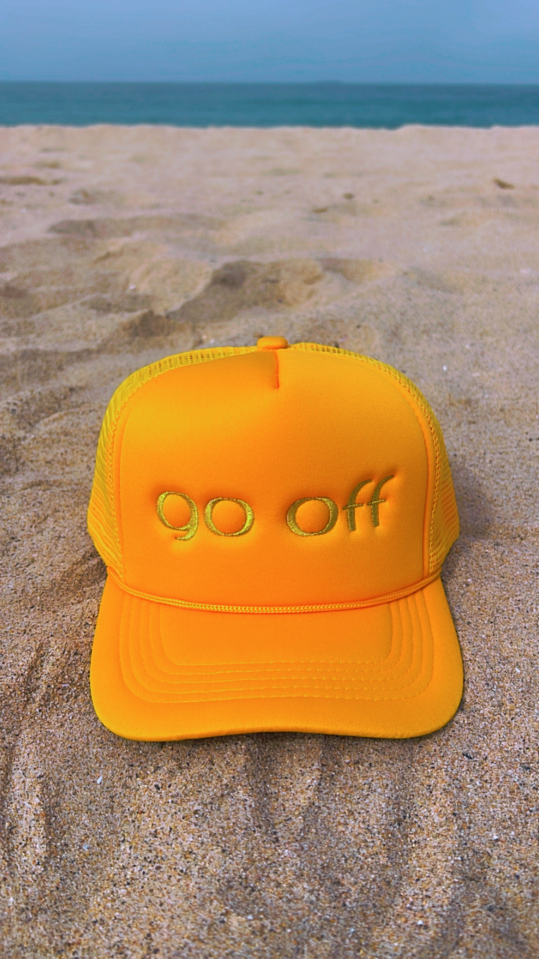 GO OFF LOGO TRUCKER HAT-GOLD/GOLD