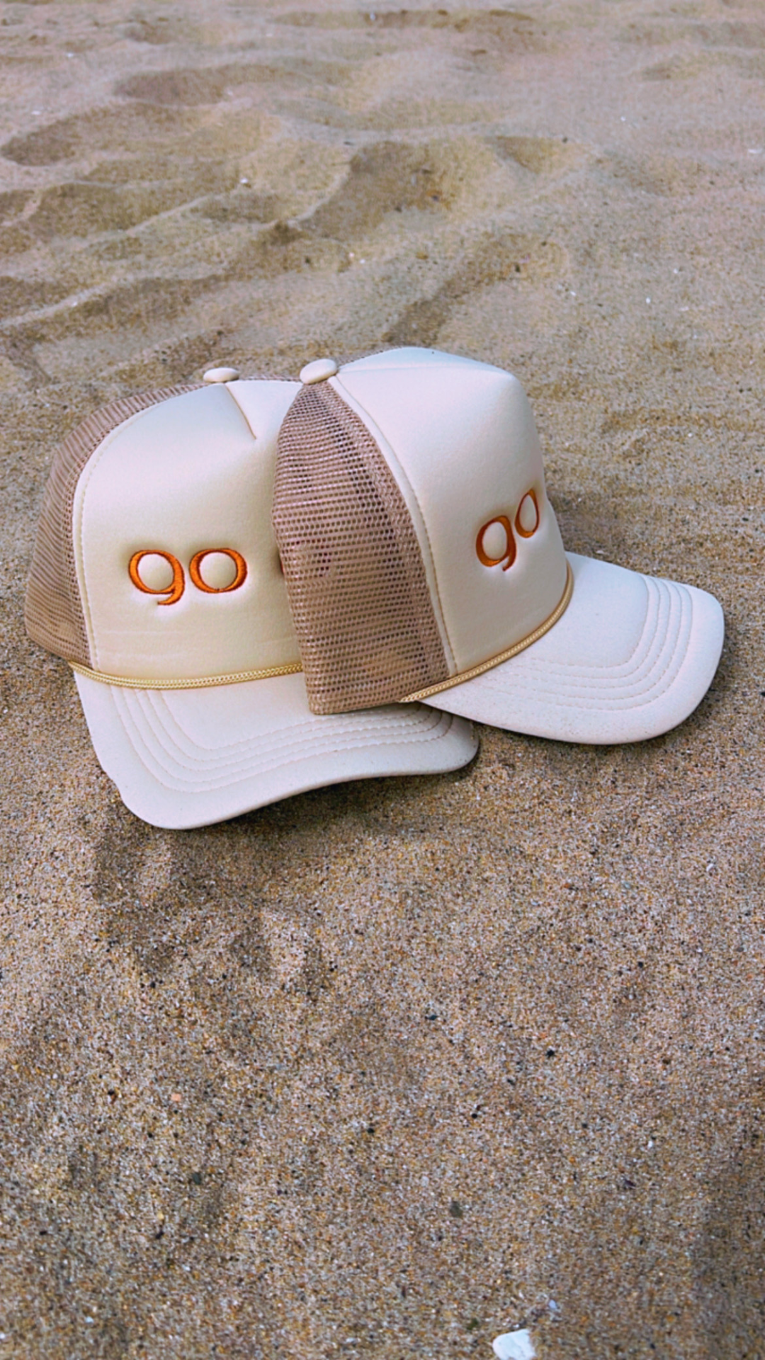 GO OFF LOGO TRUCKER HAT-NUDE/BRONZE